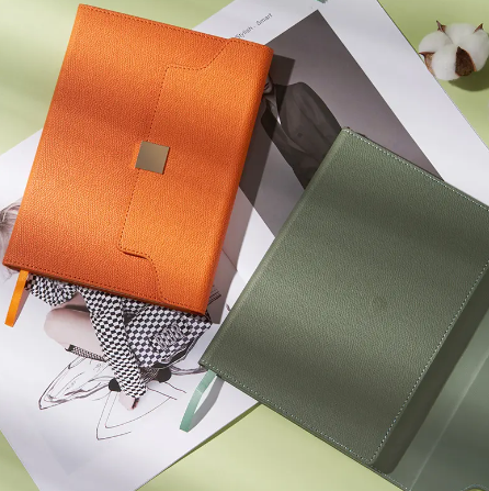 ¿Cómo diseñar y personalizar los blocas de notas en línea?